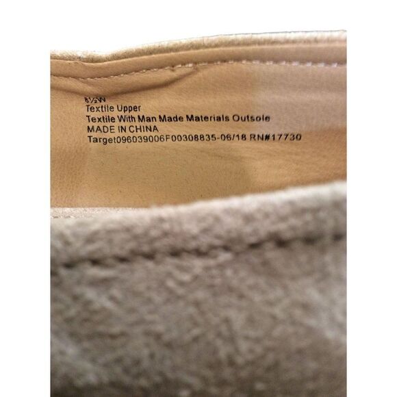 UNIVERSAL threads Closed Toe Size 8 1/2 Nude - Picture 4 of 5